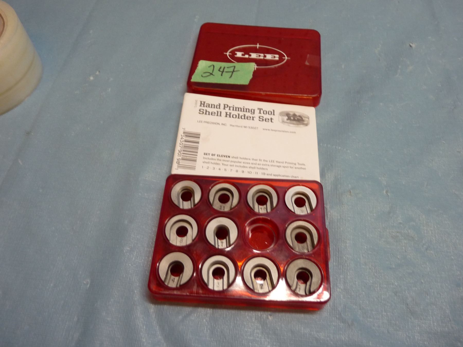 Lee hand priming tool shellholder set