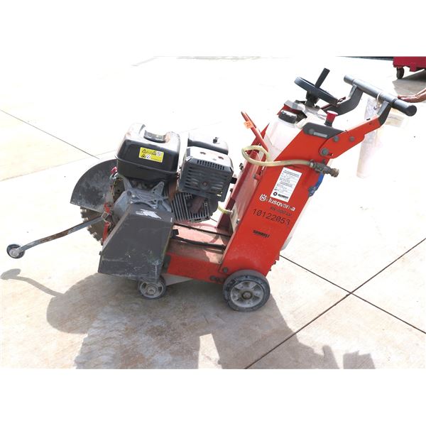 Maui - Husqvarna FS400LV 20in Walk Behind Concrete Saw (Starts
