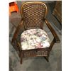 Image 1 : Vintage Wicker armchair