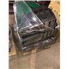Image 1 : "Snowpiercer" - Pallet full of industrial garbage bins