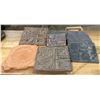 Image 1 : Group of assorted set dec ceramic decorative pieces
