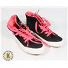 Image 1 : NEW GIRL'S SIZE 2 LINED HIGH TOP RUNNER