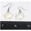 Image 1 : NEW PAW PRINT DROP EARRINGS