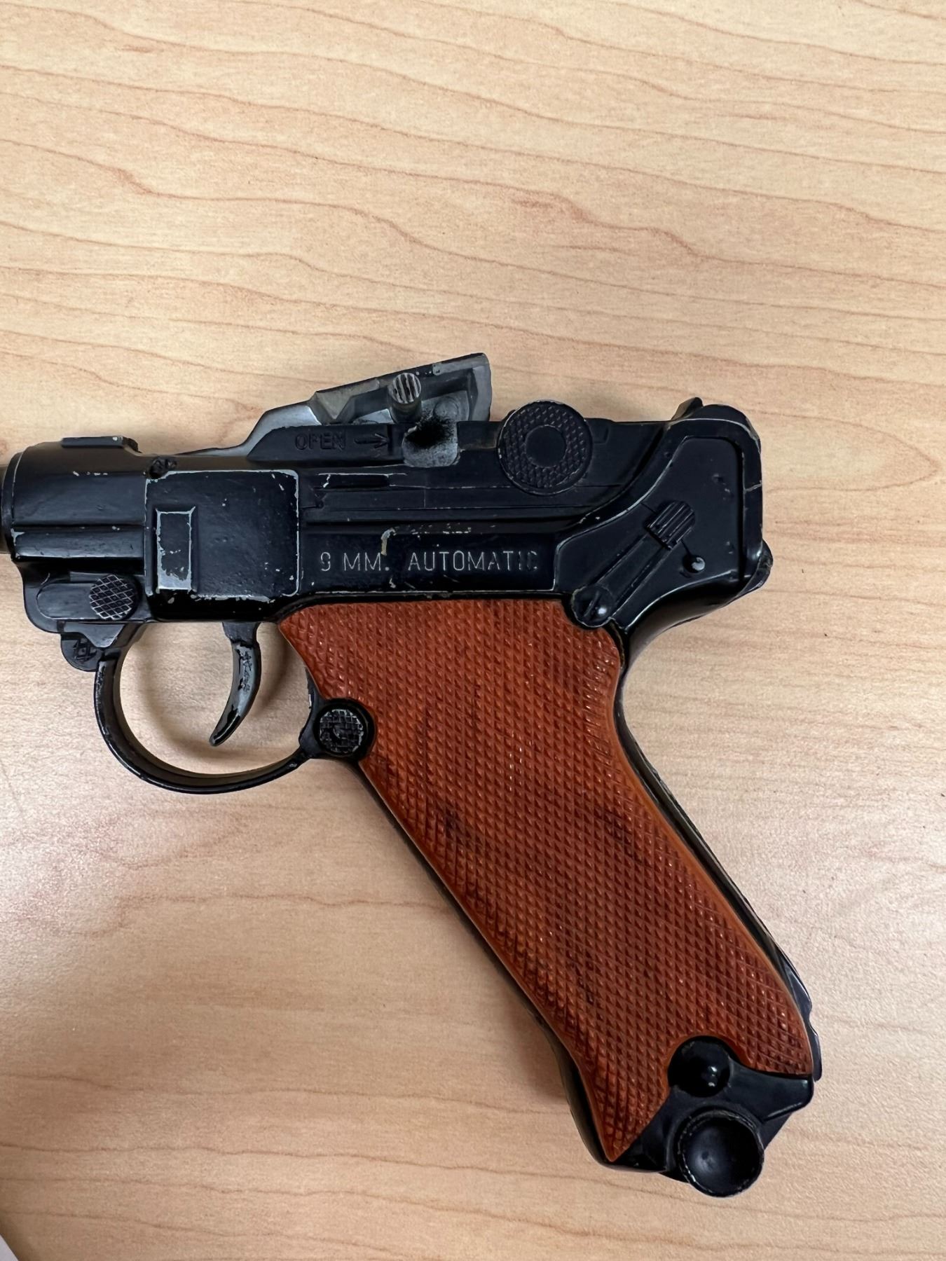 Cap Gun Front Luger Lone Star 9MM Automatic Cap Gun - Made in England