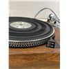 Image 2 : Vintage Hitachi PS-48 Uni-Torque Direct Drive Record Player Turntable