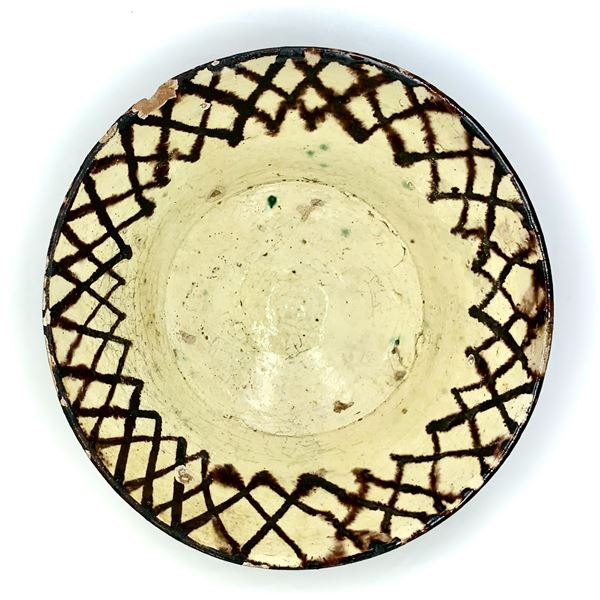 ISLAMIC SELJUK BLACK & WHITE CHAIN BOWL 12TH CENTURY