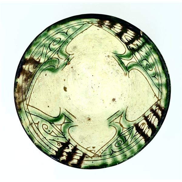 SELJUK/GHURID HEART SHAPED SGRAFFIATO POTTERY BOWL