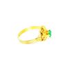 Image 2 : A HIGH QUALITY CUT GREEN EMERALD SET IN A SOLID GOLD RING