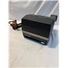 Image 1 : Polaroid 600 land camera