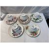 Image 2 : Tea cups and saucers
