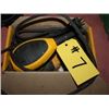 Image 1 : DEWALT ELECTRIC PALM SANDER