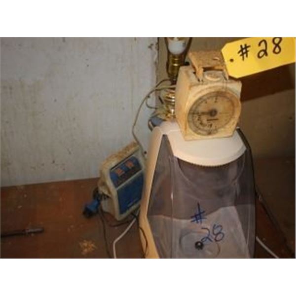 HUMIDIFIER, LAMP, SCALE, RADIO