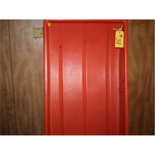 PLASTIC TOTE C/W LID, ORANGE CALF SLEIGH