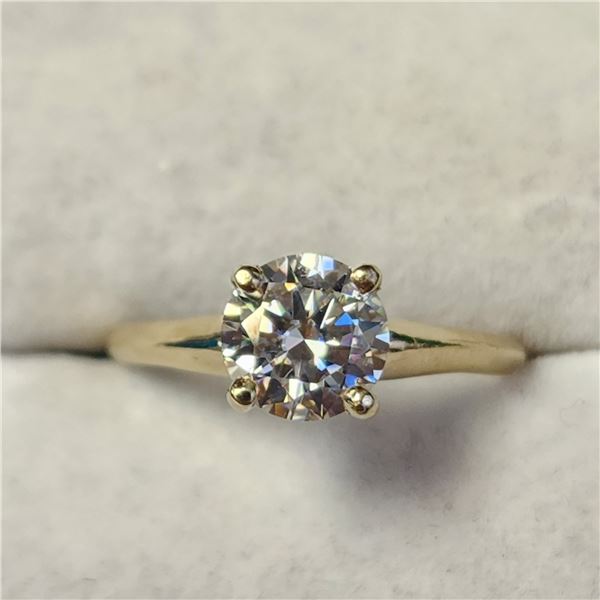 10K  WHITE MOISSANITE(1CT) RING SIZE 5.5