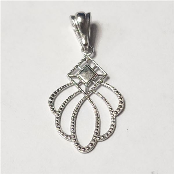 SILVER PENDANT