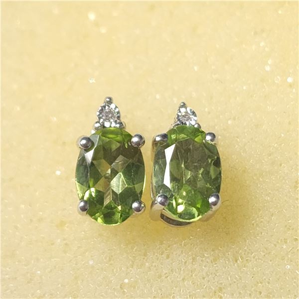SILVER PERIDOT(1.8CT) DIAMOND(0.01CT) EARRINGS