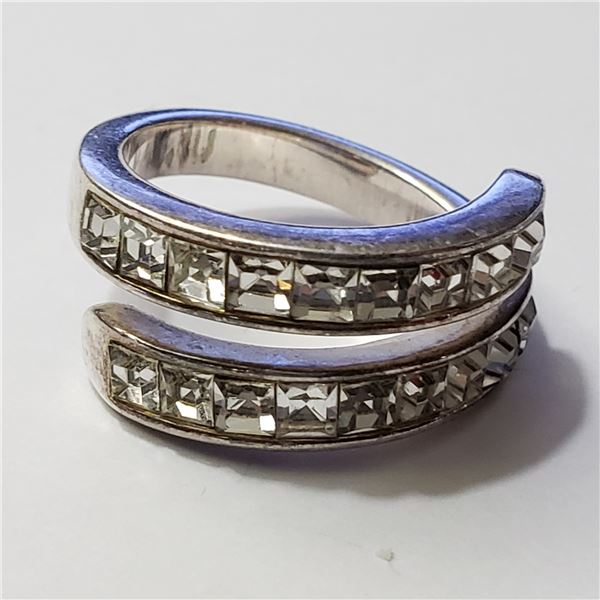 SILVER CZ RING SIZE 8