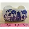 Image 2 : Dachshund Planter/Dish - Oriental Blue Vintage - so cute!