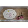 Image 2 : High Gloss Dresser Tray and Porcelain Rose with Gold Base Vintage
