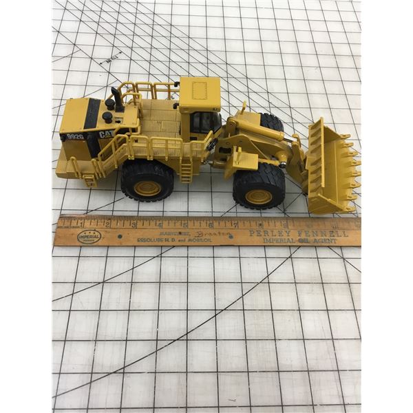 Miniature Tombereau articulé CATERPILLAR 740B EJ Fond mouvant NORSCOT NOR55500 C Miniature Tombereau articulé CATERPILLAR 740B EJ Fond mouvant NORSCOT NOR55500 C