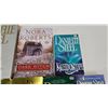 Image 4 : Danielle Steel Collection 7 Novels plus 1 Nora Roberts