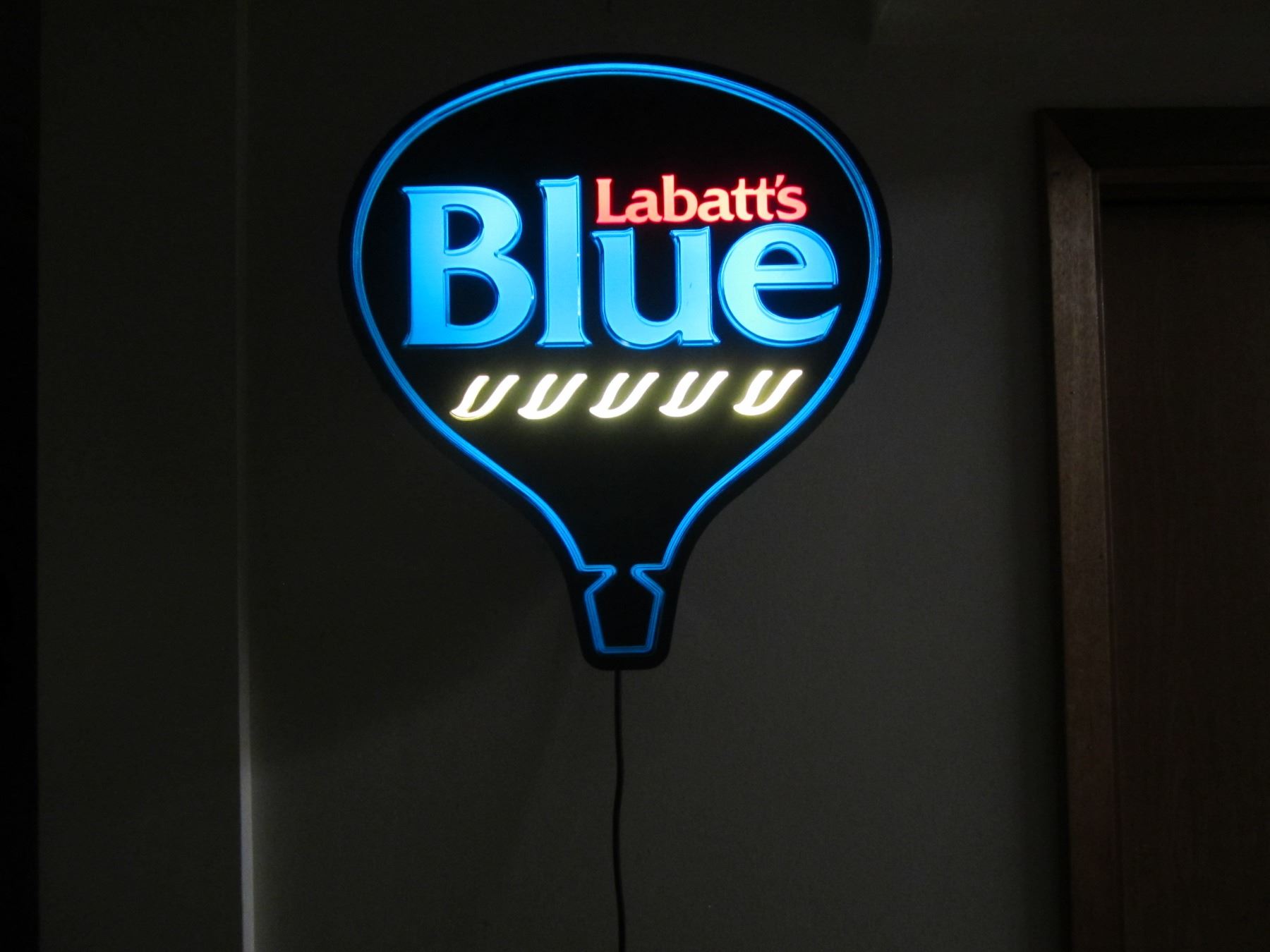 Labatt's Blue Light Up Sign Working
