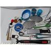 Image 2 : Lot of Kitchen supplies