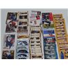 Image 5 : 1lb 12.2oz of Hockey cards (includes: Pinnacle, Globe, Prism Gold, Topps)