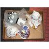 Image 1 : 4 CERAMIC CAT BANKS -  1 IS MISSING STOPPER