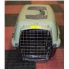 Image 1 : MEDIUM SIZED PET CARRIER