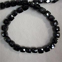143 CTS BLACK SPINEL STRAND 6x6 MM - 9 INCHES