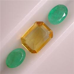1.95 CTS MIXED LOT OF EMERALD AND CITRINE