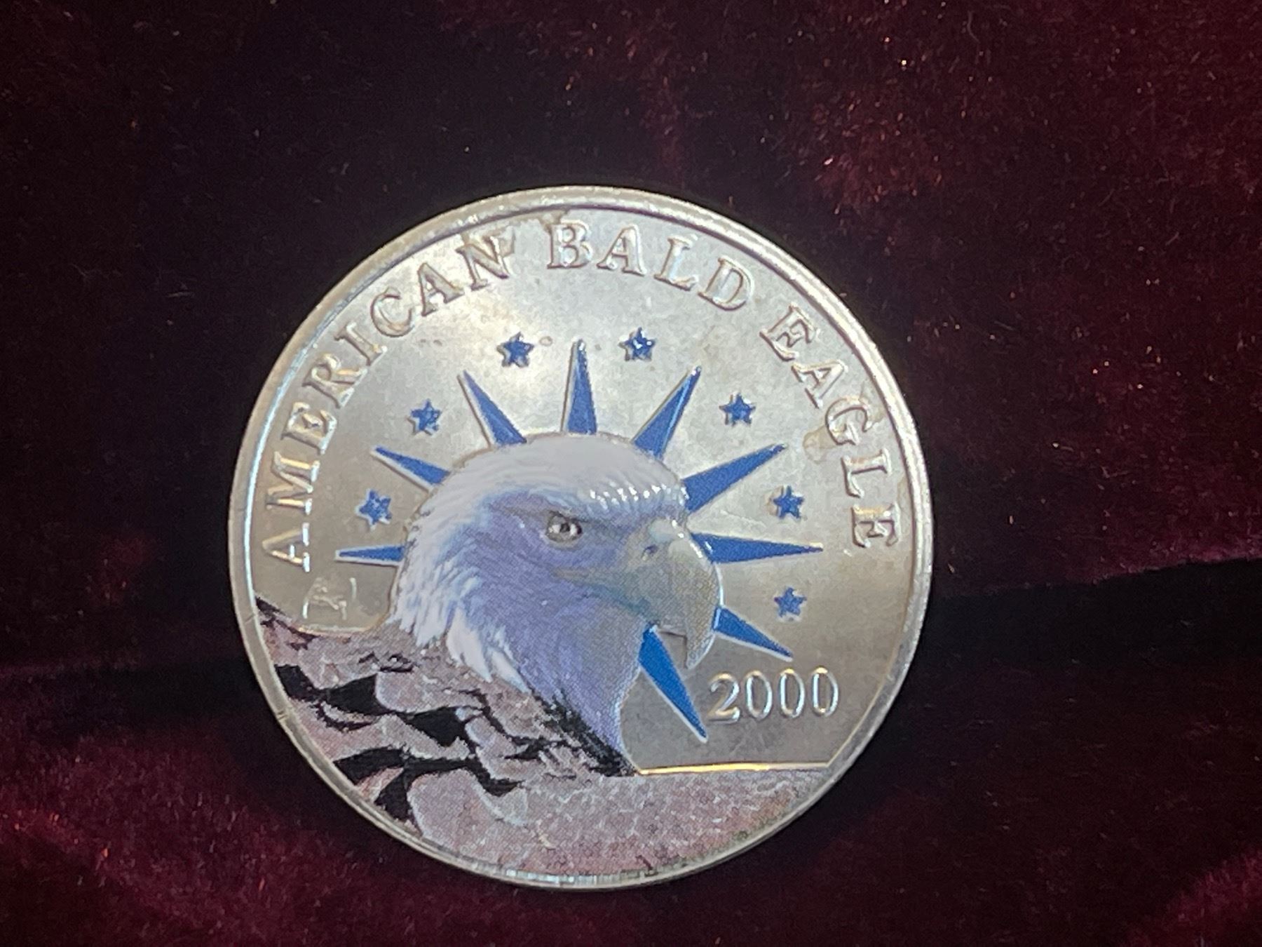 LIBERIA 10 DOLLAR COLORIZED 2000 COIN - Cornerbids