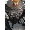 Image 1 : LARGE JAPANESE HAND CARVED ASIAN STAND (15"/17" X 30")