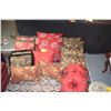 Image 1 : COLLECTION OF ASSORTED PILLOWS (15 PCS)