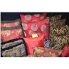 Image 2 : COLLECTION OF ASSORTED PILLOWS (15 PCS)