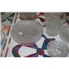 Image 8 : COLLECTION OF CRYSTAL & GLASS PLATES, BOWLS, ICE BUCKET, CARAFE, NAME CARD HOLDERS & GLASSES (25 PCS