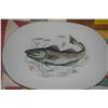 Image 2 : NEIMAN MARCUS FISH PLATTER & PLATES (3 PCS)
