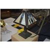 Image 2 : LEADED STAINED GLASS TABLE LAMP IN THE DECO STYLE (12 1/2")