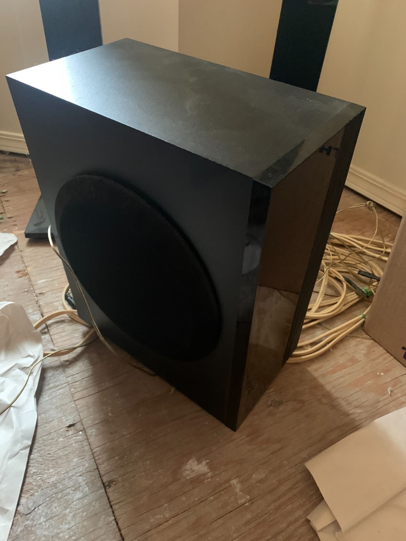 Samsung Tower Speakers, Subwoofer (Model PSEW21) , and Surround