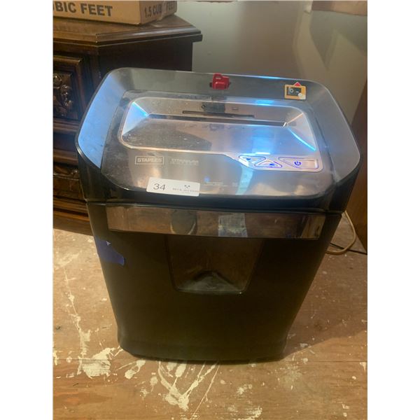Staples Titanium Cutter Paper Shredder (Model SPL-TMC10A)