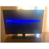 Image 1 : Toshiba 24" LCD TV/DVD Combination (Model 24SLV411U)
