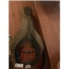 Image 1 : Harmony Monterey Mandolin