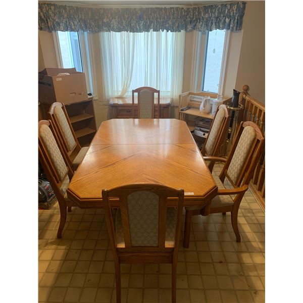 Wooden Dining Table with 6 x Chairs
