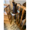 Image 1 : Brass-Colored Standing Plant Stand