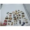 Image 1 : Collection of Women's Earrings, Rings and Brooches