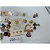 Image 4 : Assortment of Collectible Pins and Pendants
