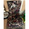 Image 1 : Christmas-Themed Upholstered Chair