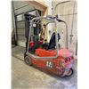 Image 2 : **2005 M CBE-16-T-L 3500LBS CAPACITY 189" 3 STAGE ELECTRIC SIT DOWN COUNTER BALANCE FORKLIFT WITH