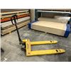 Image 2 : PRECOR YELLOW 5500LBS CAPACITY INDUSTRIAL PALLET JACK
